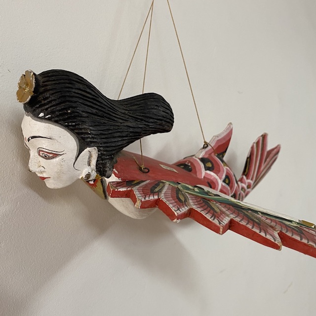 PUPPET, Flying Indian Painted Lady